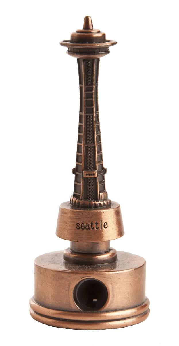 03SW10_Bronze_Space_Needle_Pencil_Sharpener_2.jpg