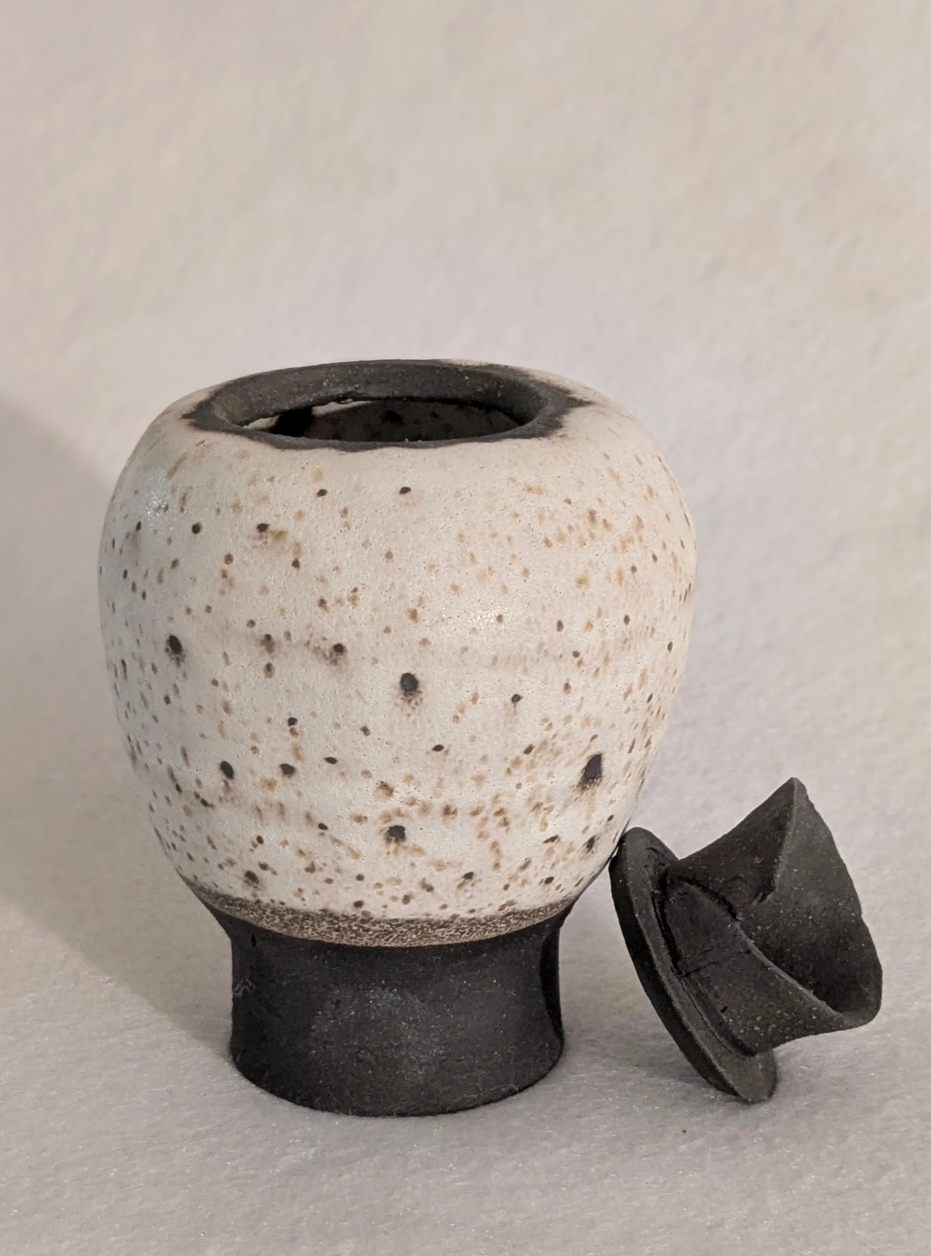 VMAY Lidded Jar 5.5 x 3.5c.jpg
