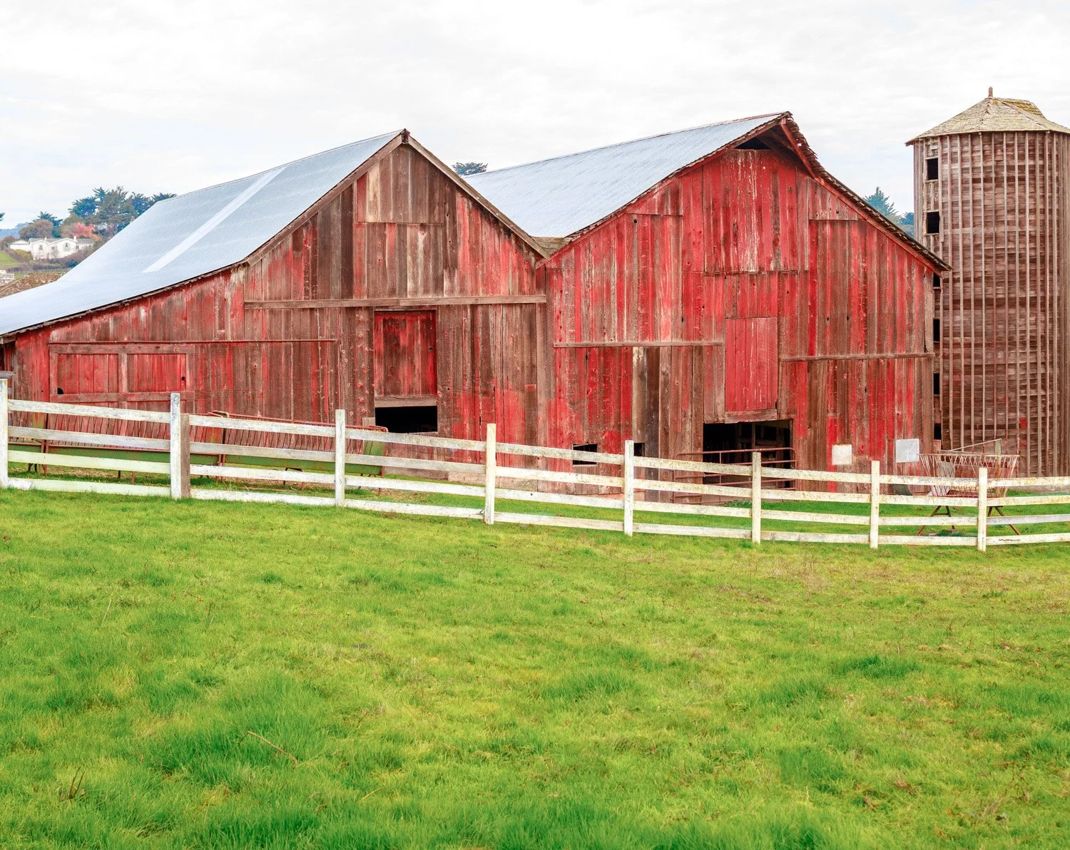 Red Barn by John Andrew Murphy