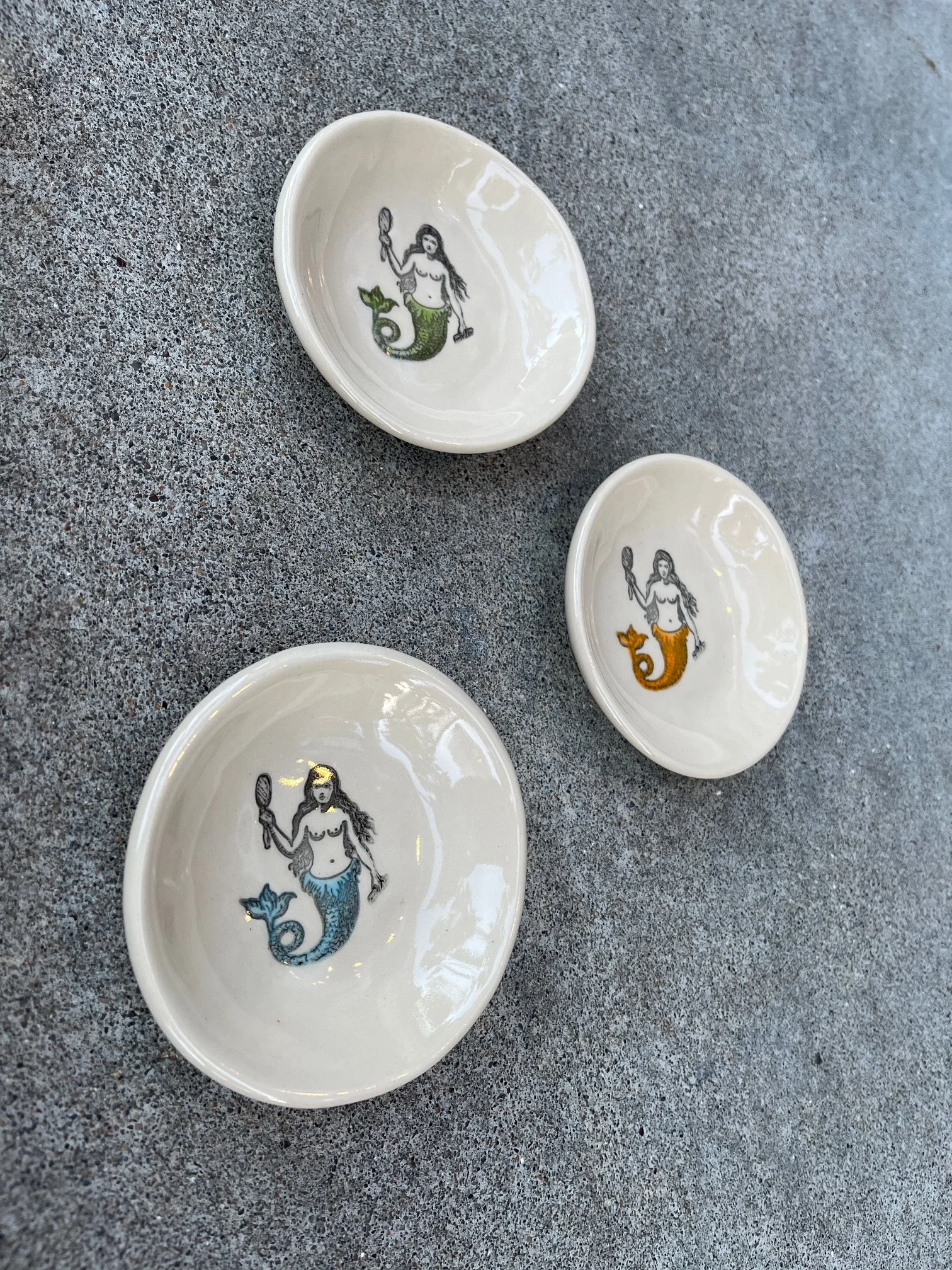 LNewlin-3bowls-side.jpg
