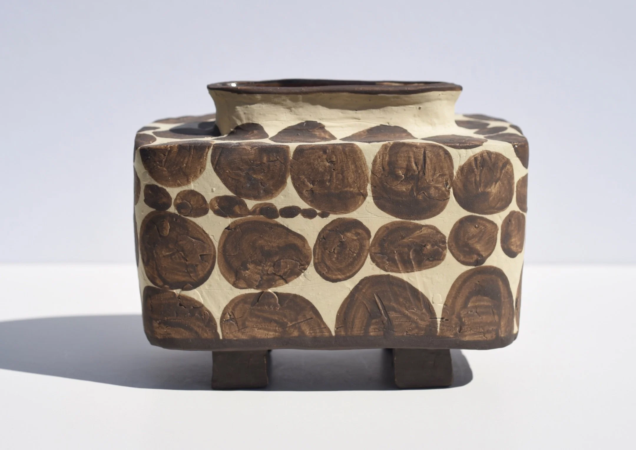 Brown Spots Vase by Kanna Aoki