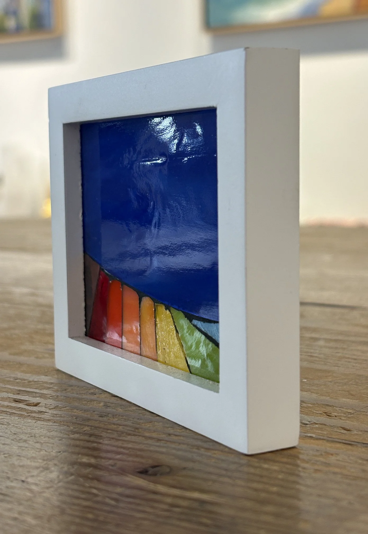 VChand-Rainbow-side.jpg