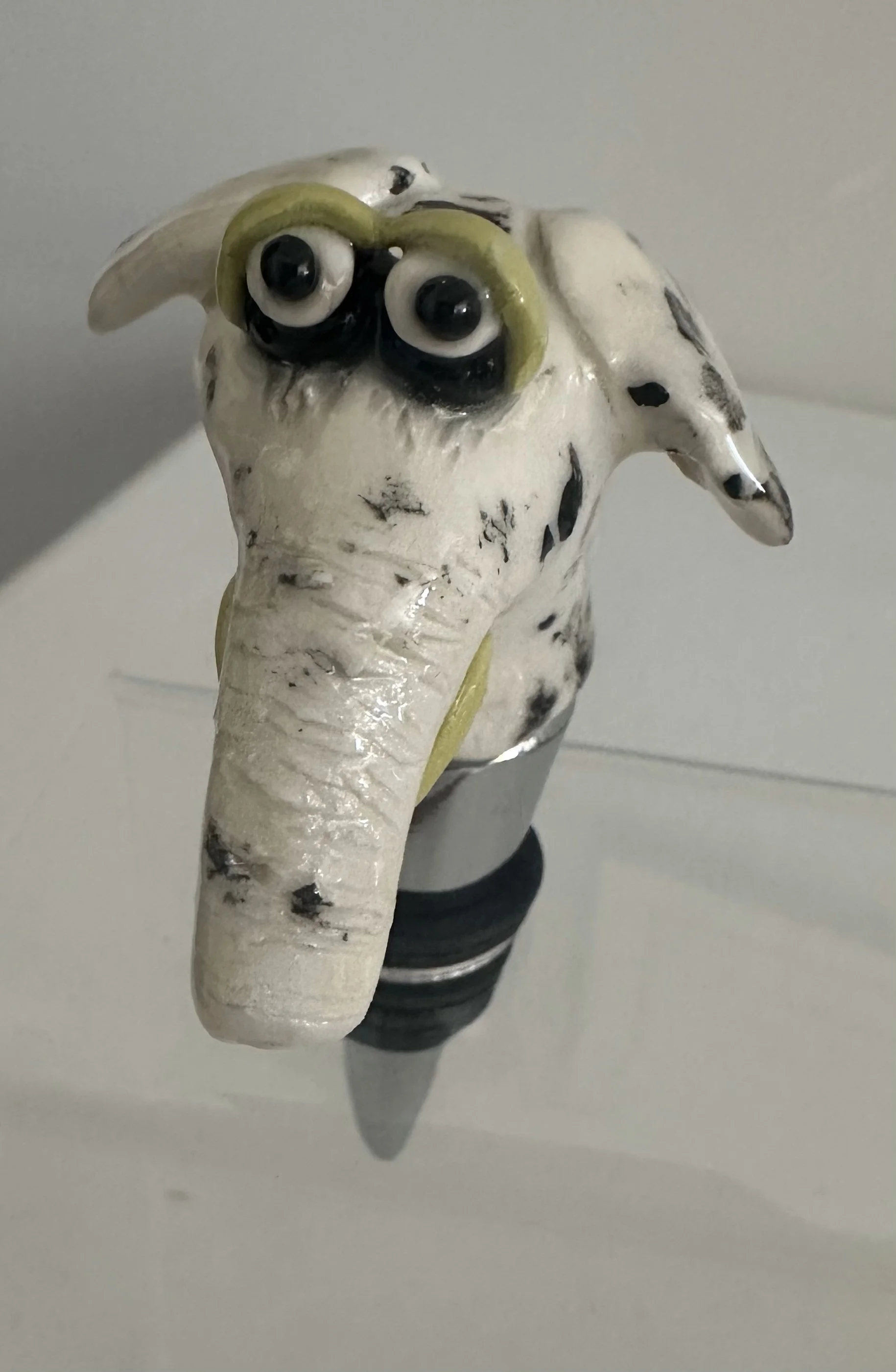 elephantwhite.jpg