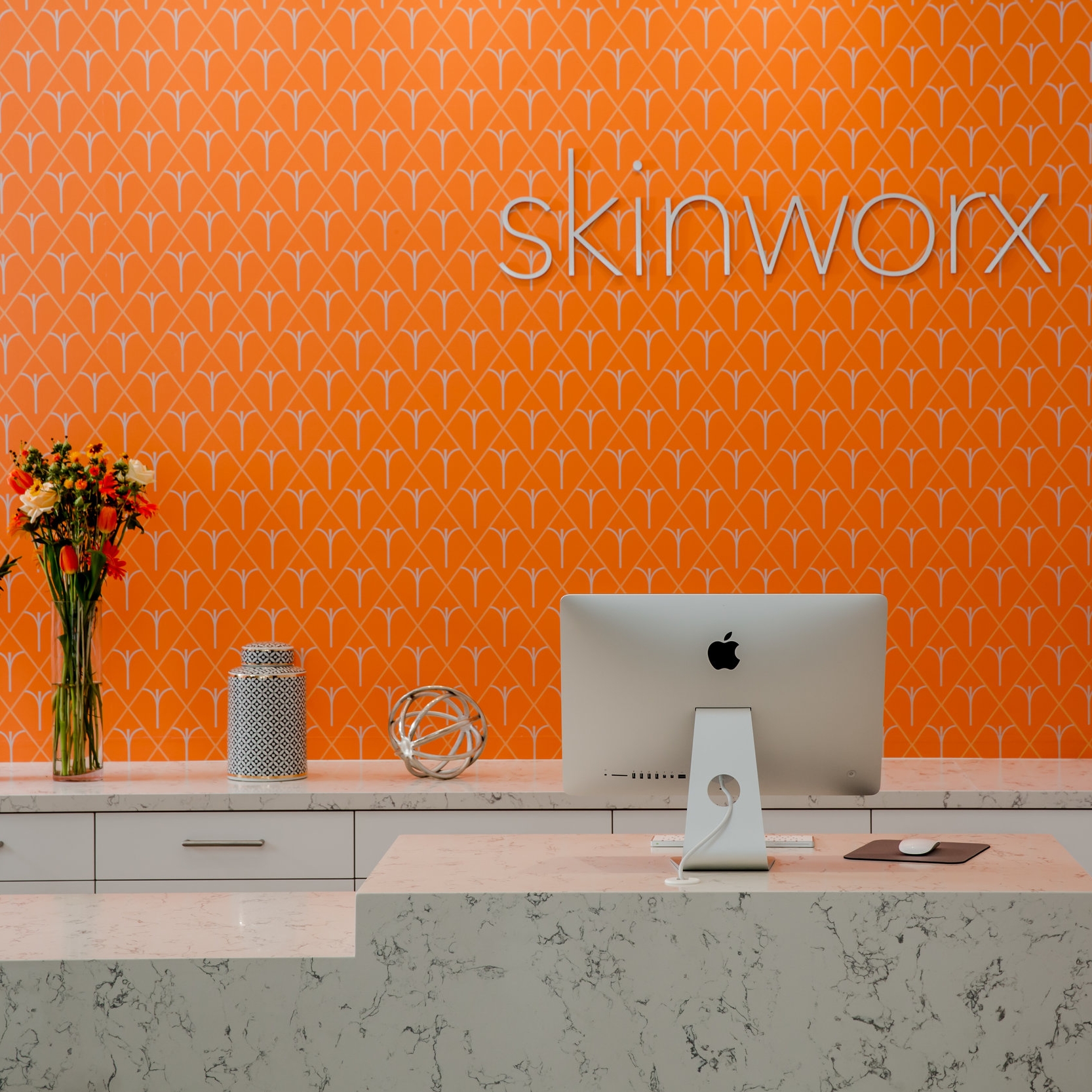 Skinworx.Reception.Desk.JPG
