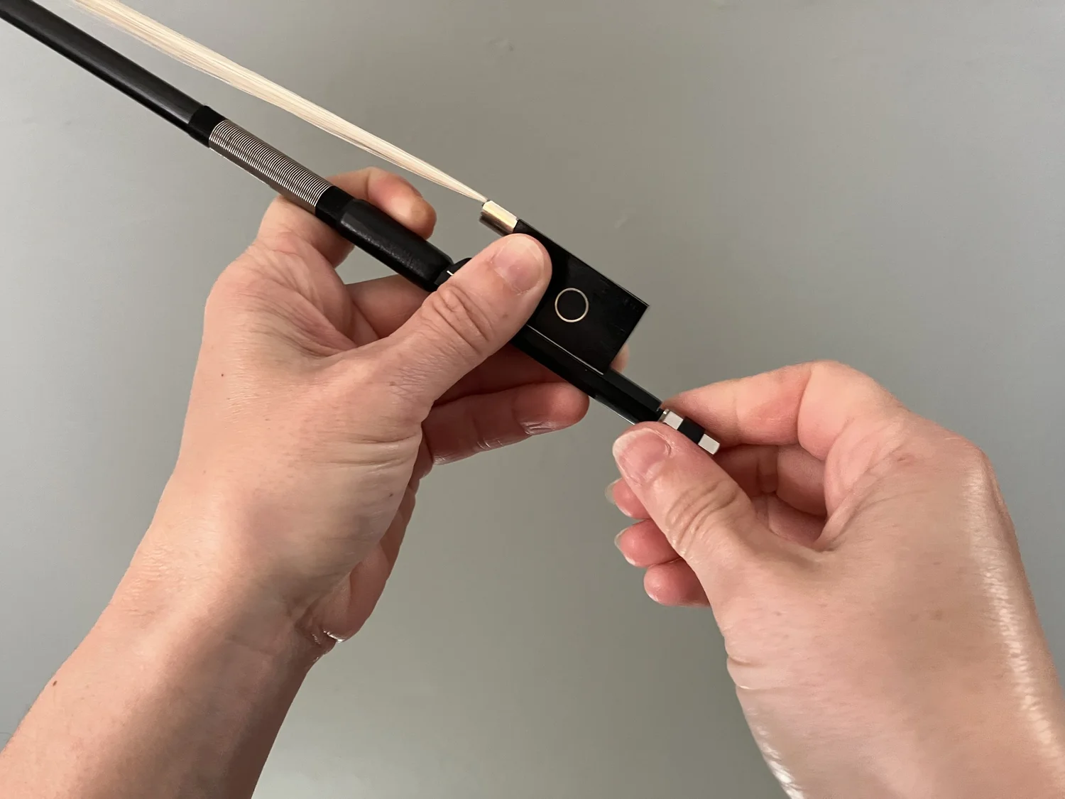 How Tight Do You Tighten A Violin Bow? The Ultimate Guide to