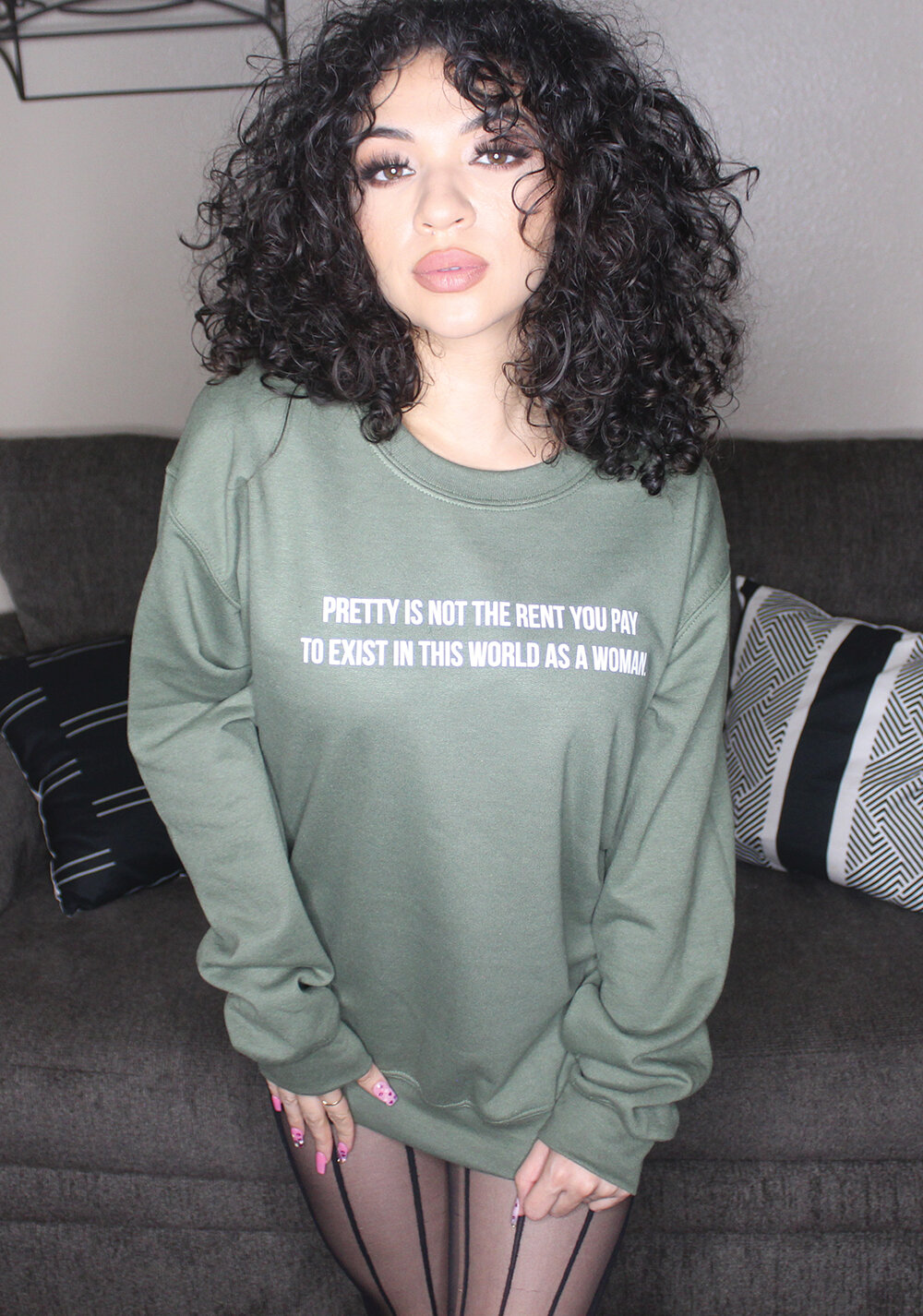 prettyianot-sweatshirt.jpg