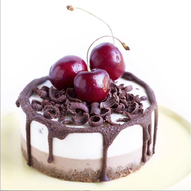 Chocolate Cherry (Raw) Cheesecake