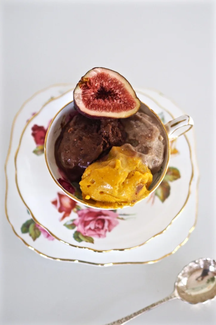 healthy-vegan-banana-nice-cream-dessert-chocolate-vanilla-mango.jpg