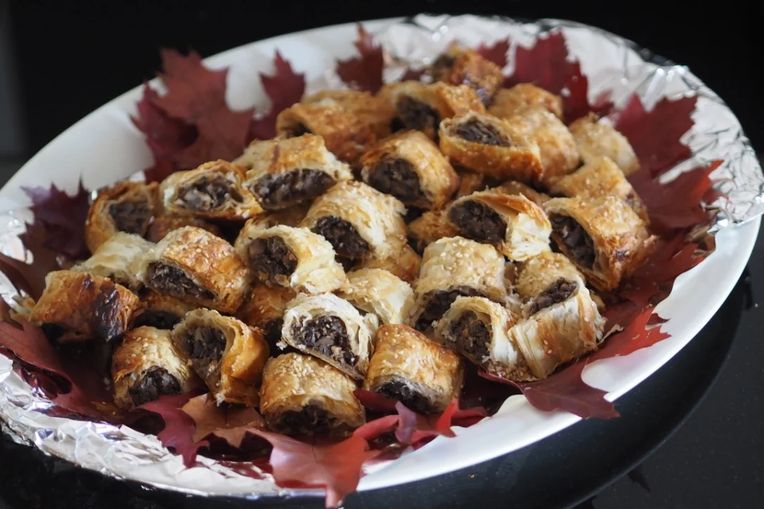 vegan-sausage-rolls-recipe-tofu-walnut-mushroom.jpg