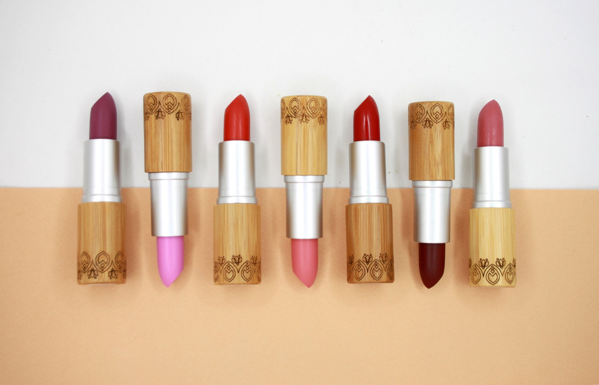 Plastic free cosmetics - Elate are packaged in bamboo and recyclable metal containers.
