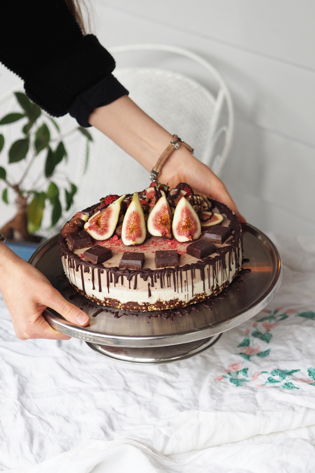 White Chocolate Cheesecake with Fig & Walnuts