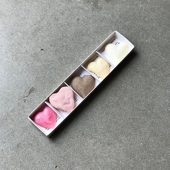 Plastic free cosmetics face kit (cleanser, scrub, serum & moisturiser) from Ethique .