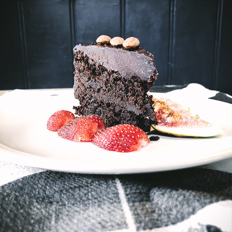 Cinnamon-spiced Chocolate Almond Torte