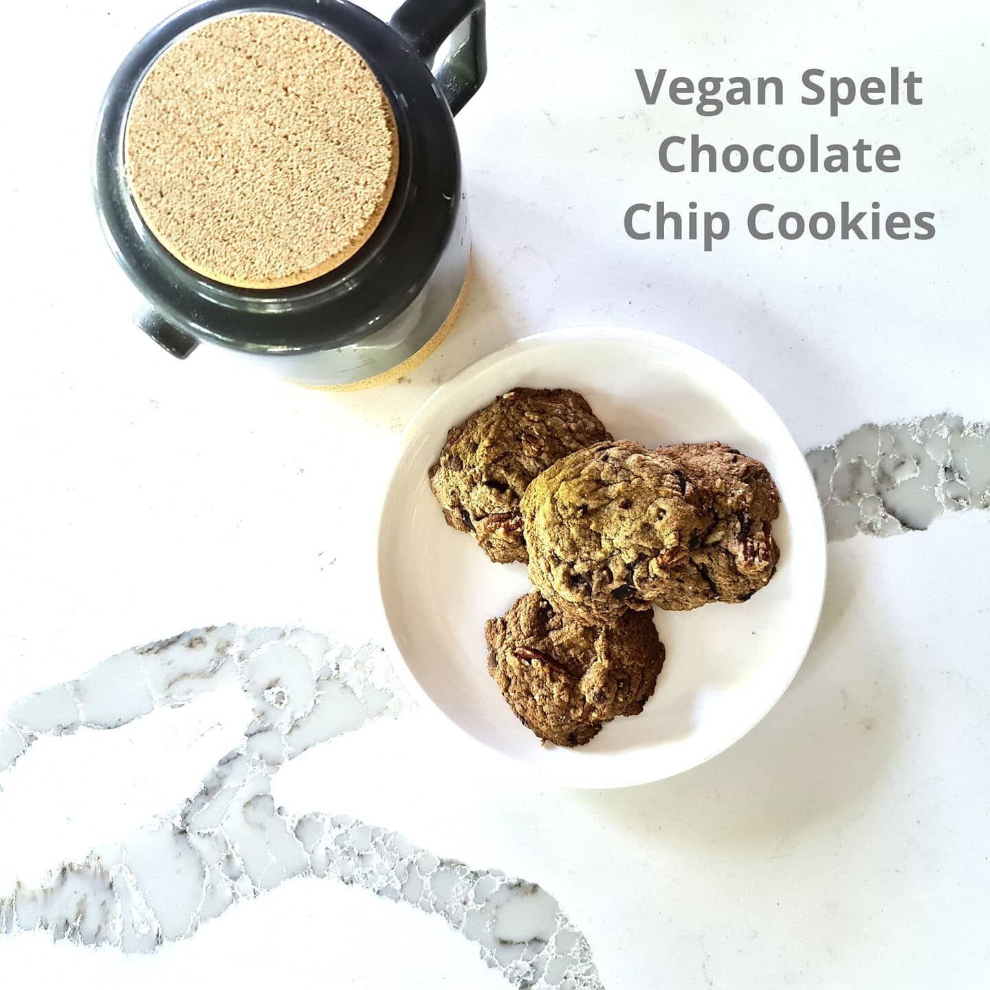 Want the recipe for these delicious, studded with nuts, Spelt Chocolate Chip Cookies? Swipe left for the recipe, or you can find it on our homepage.

They're vegan, quick to whip up and probably won't last long. Because they are super delicious! 🌱😍