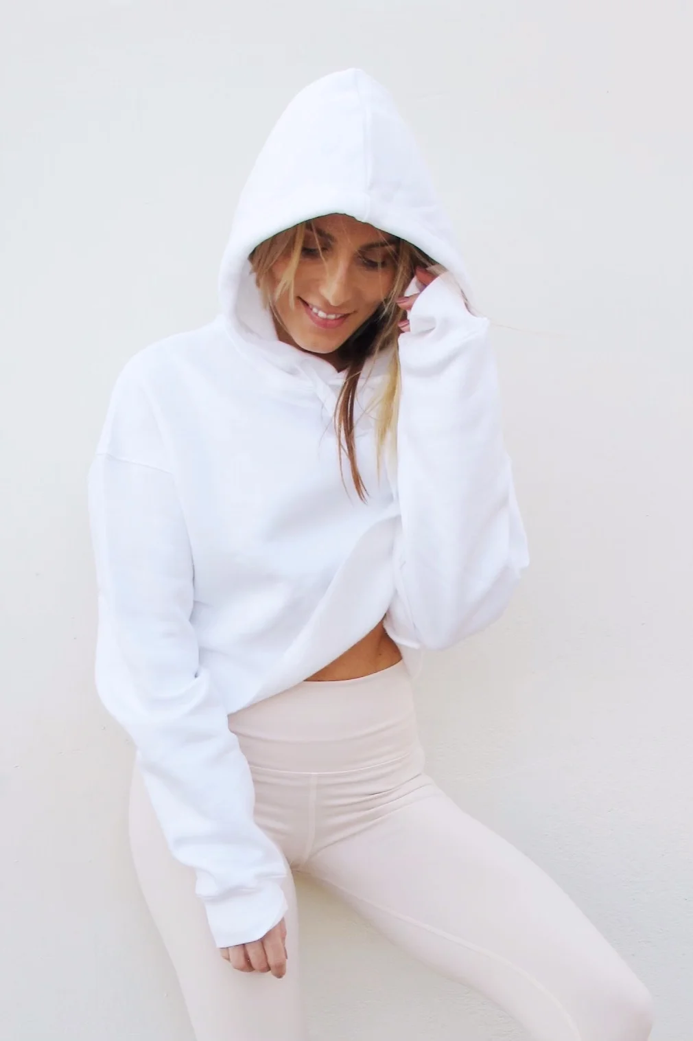white crop hoodies