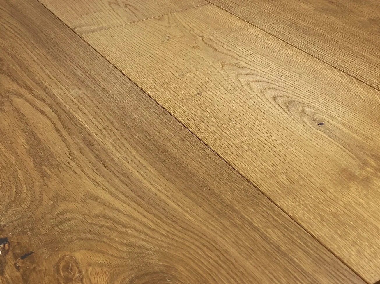 Enjoy the breezy freshness of this coastal take on the rustic Old World elegance of wide-plank European Oak. The Costa Collection&rsquo;s natural gray, taupe and caramel tones impart an airy, expansive feeling to virtually any d&eacute;cor. Gentle di
