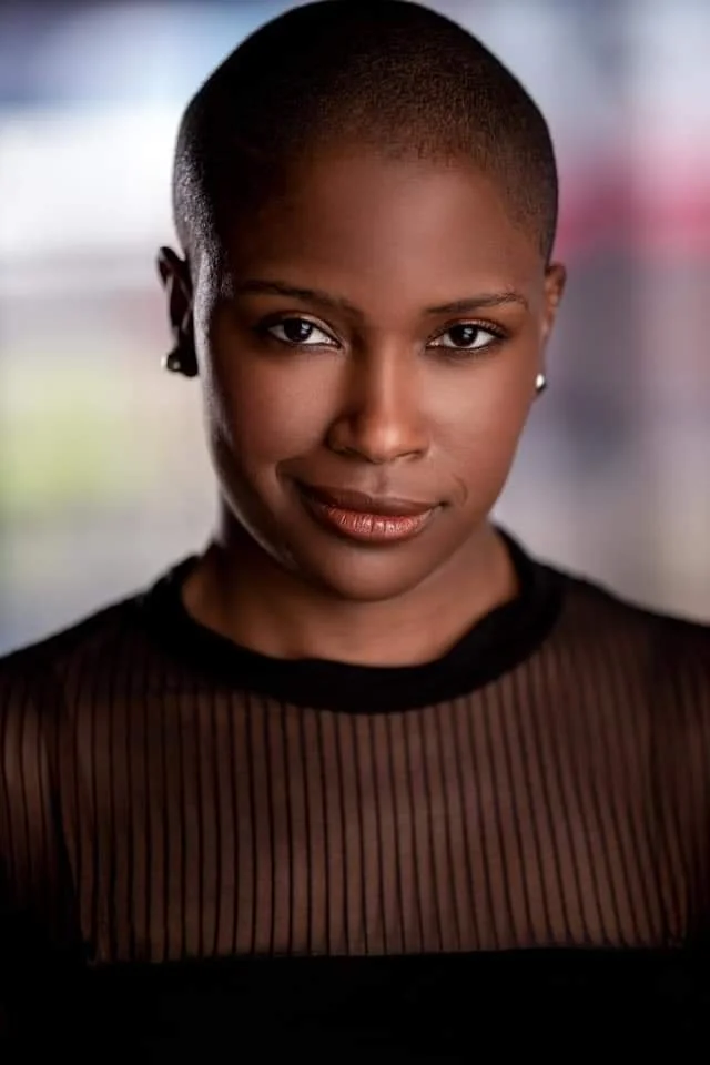 Astin's Headshot 2021.JPG