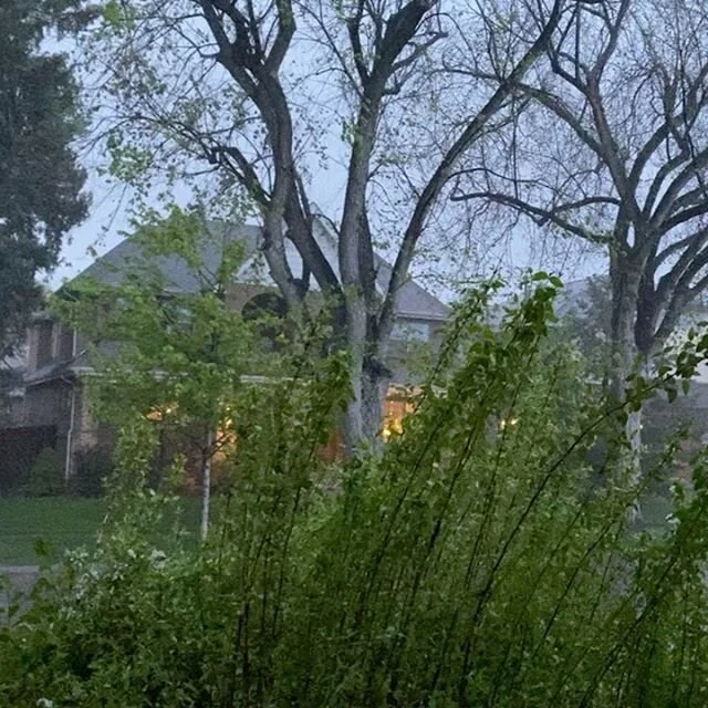 A perfect Friday eve thunderstorm. 🙌🏽💦🌨💦🙌🏽