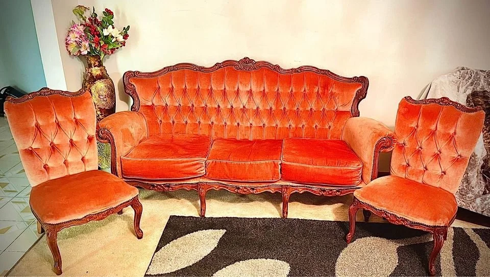 Vintage sofa - pink
