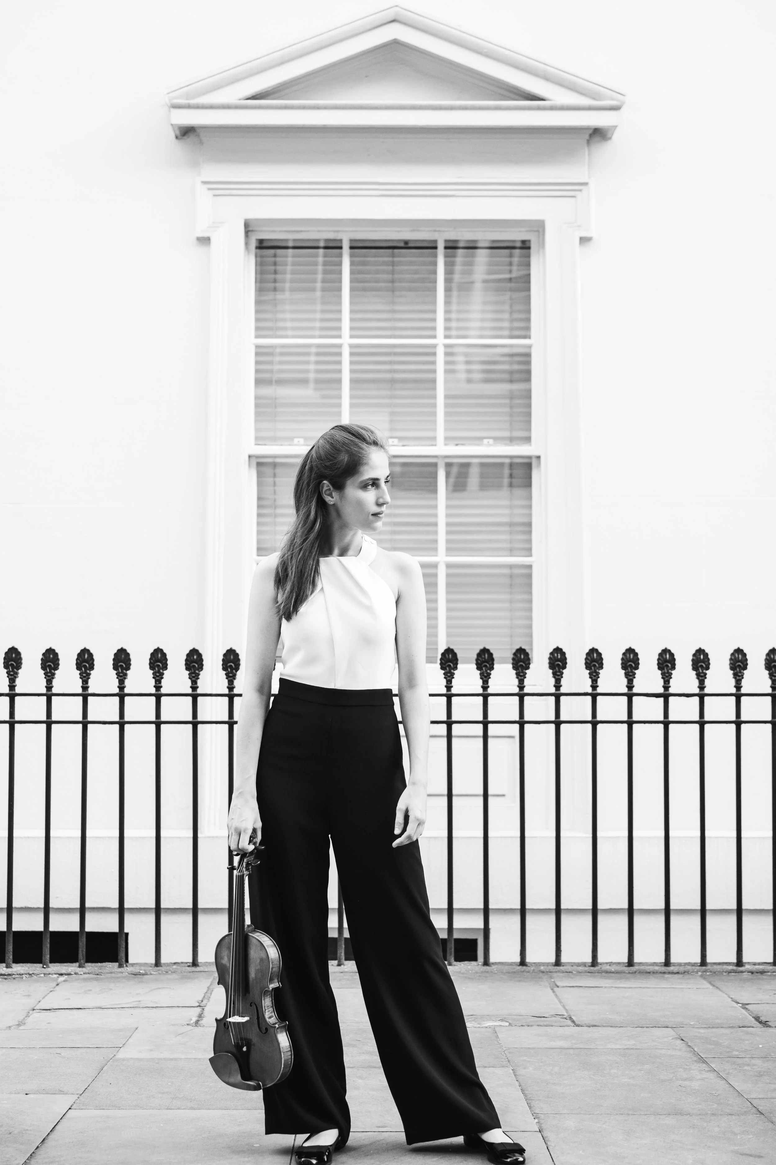 Júlia Pusker, Violinist