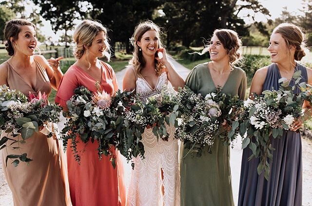 Bridesmaids Make Your Day MUCH More Fun ..!! 🥂
Delightful low textured buns. Nothing Strict &amp; Structured, just natural and breezy. .
Hair &amp; Makeup by Me 💄 📸 @beherebenow_photosfilms