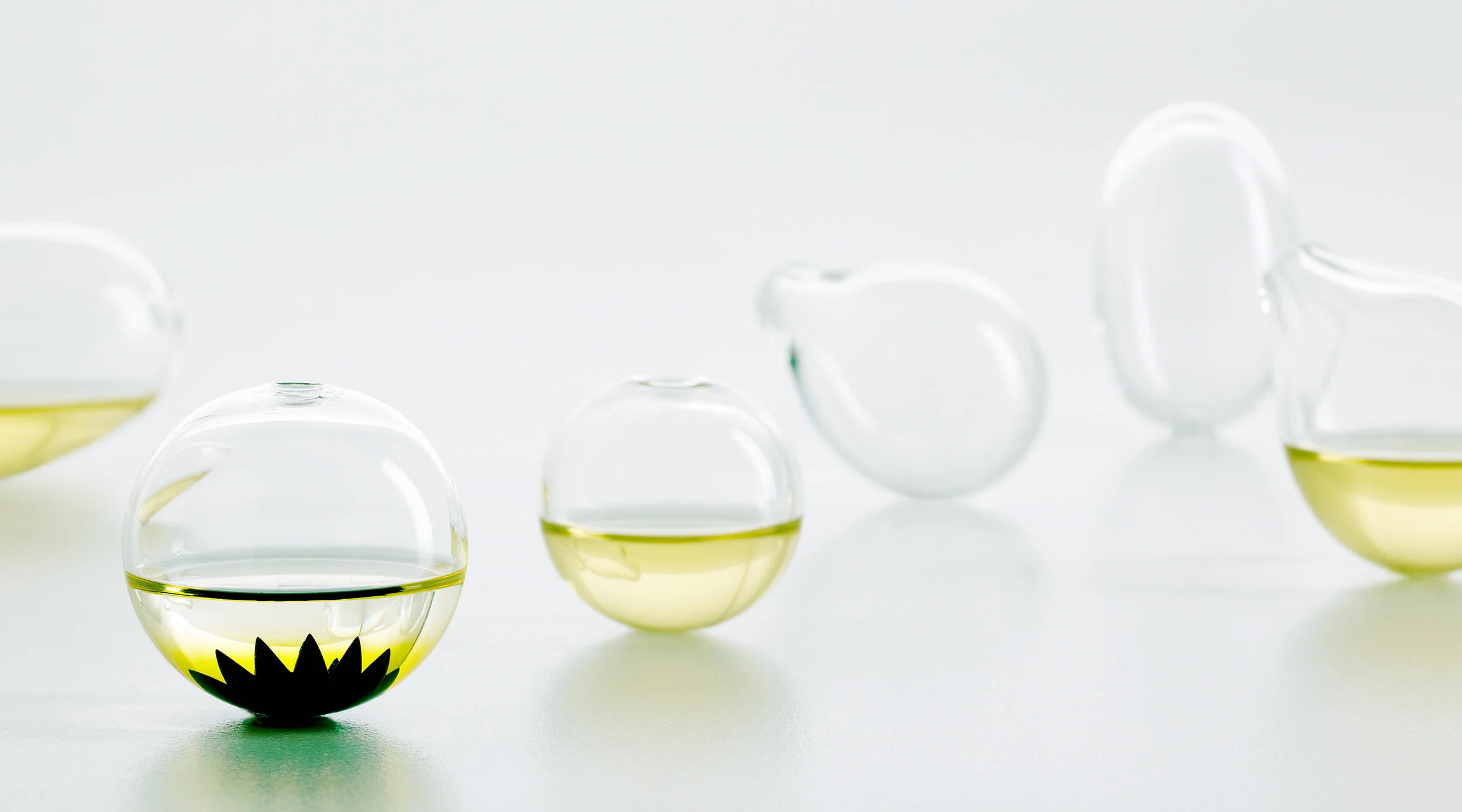 Leah Heiss_Polarise_Line up_multipe vessels.jpg