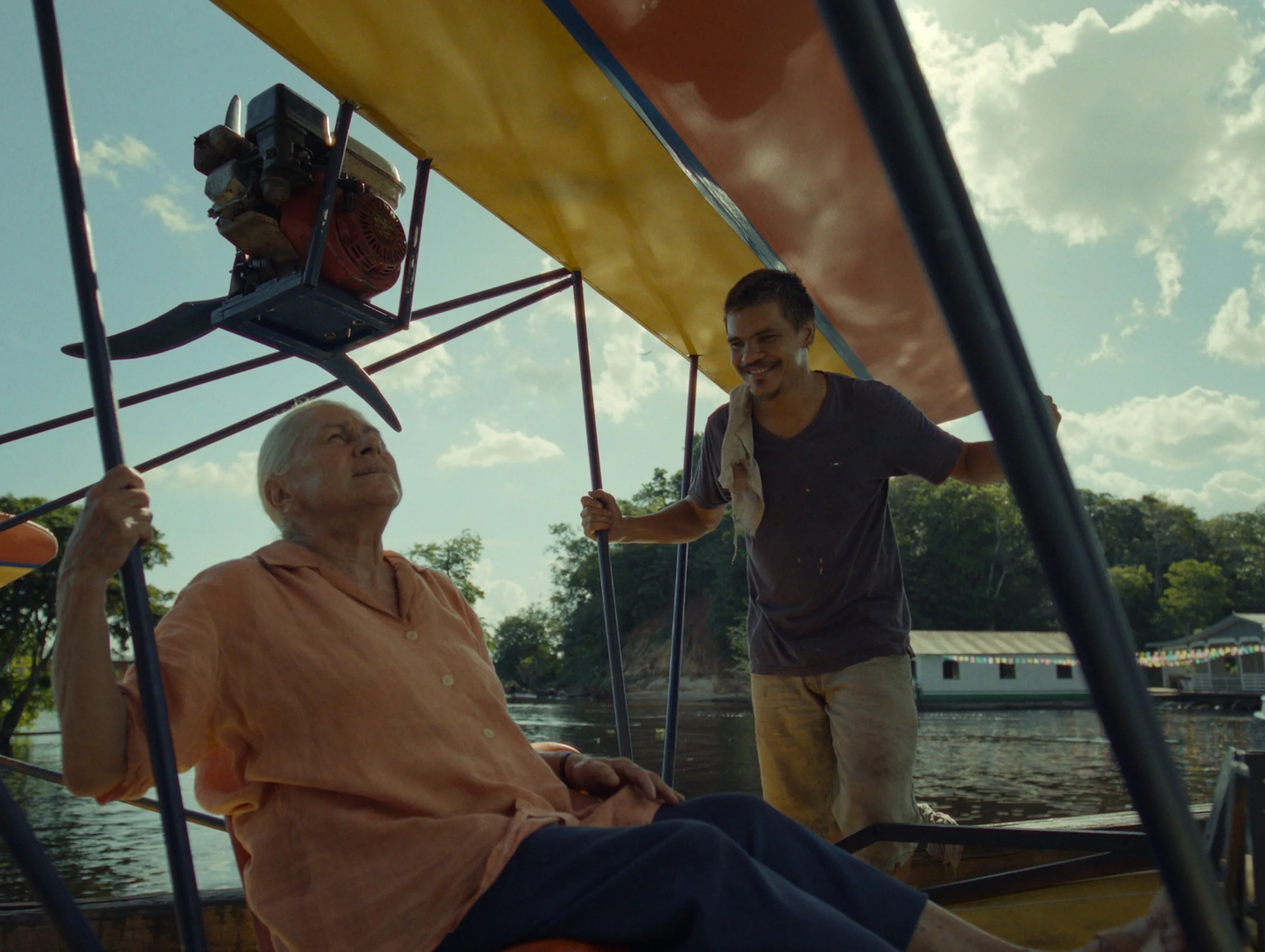 THE_BLUE_TRAIL_Still_2794C2%AEGuillermo_Garza_Desvia_FULLFRAME.jpeg