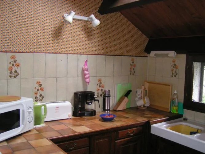 Kitchen work surfaces