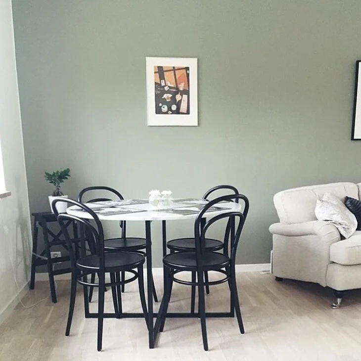 Vikens Hantverkeri - Strandlyckevägen Runt Matbord - Vit marmor (Carrara C)