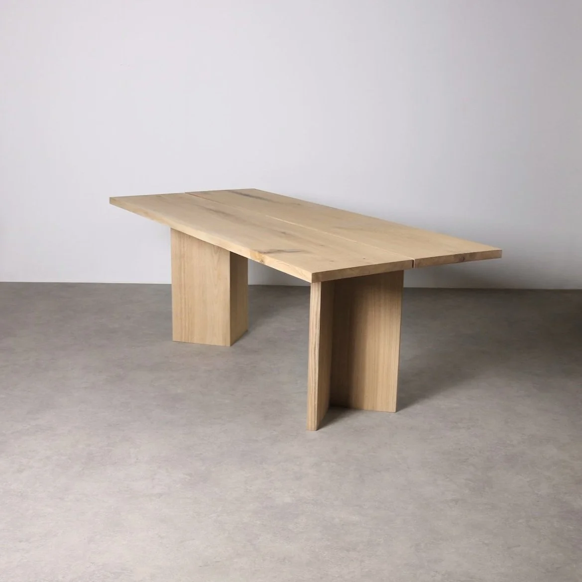 kvistgrand-matbord-tra-18.jpg