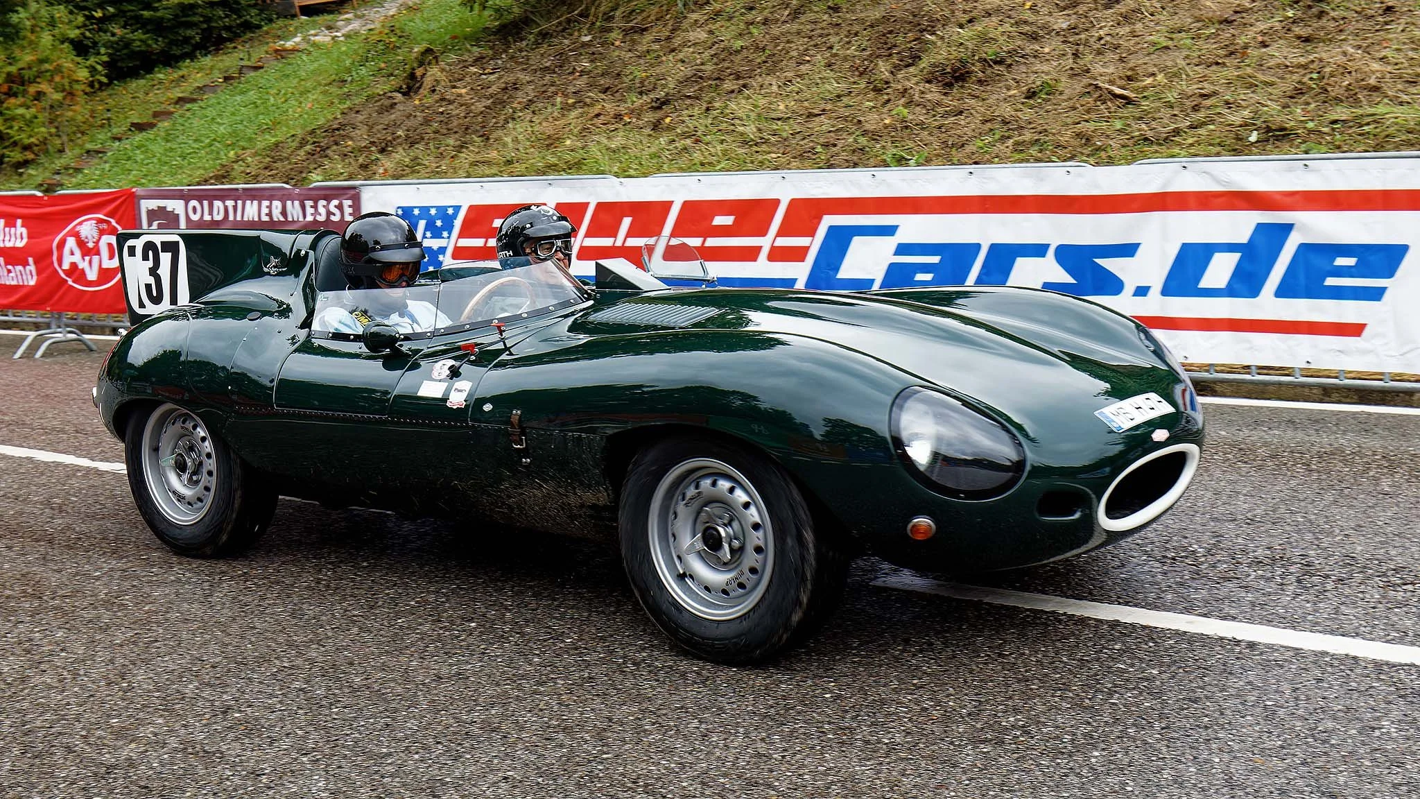 37) Jaguar D-Type Realm Replika 1976