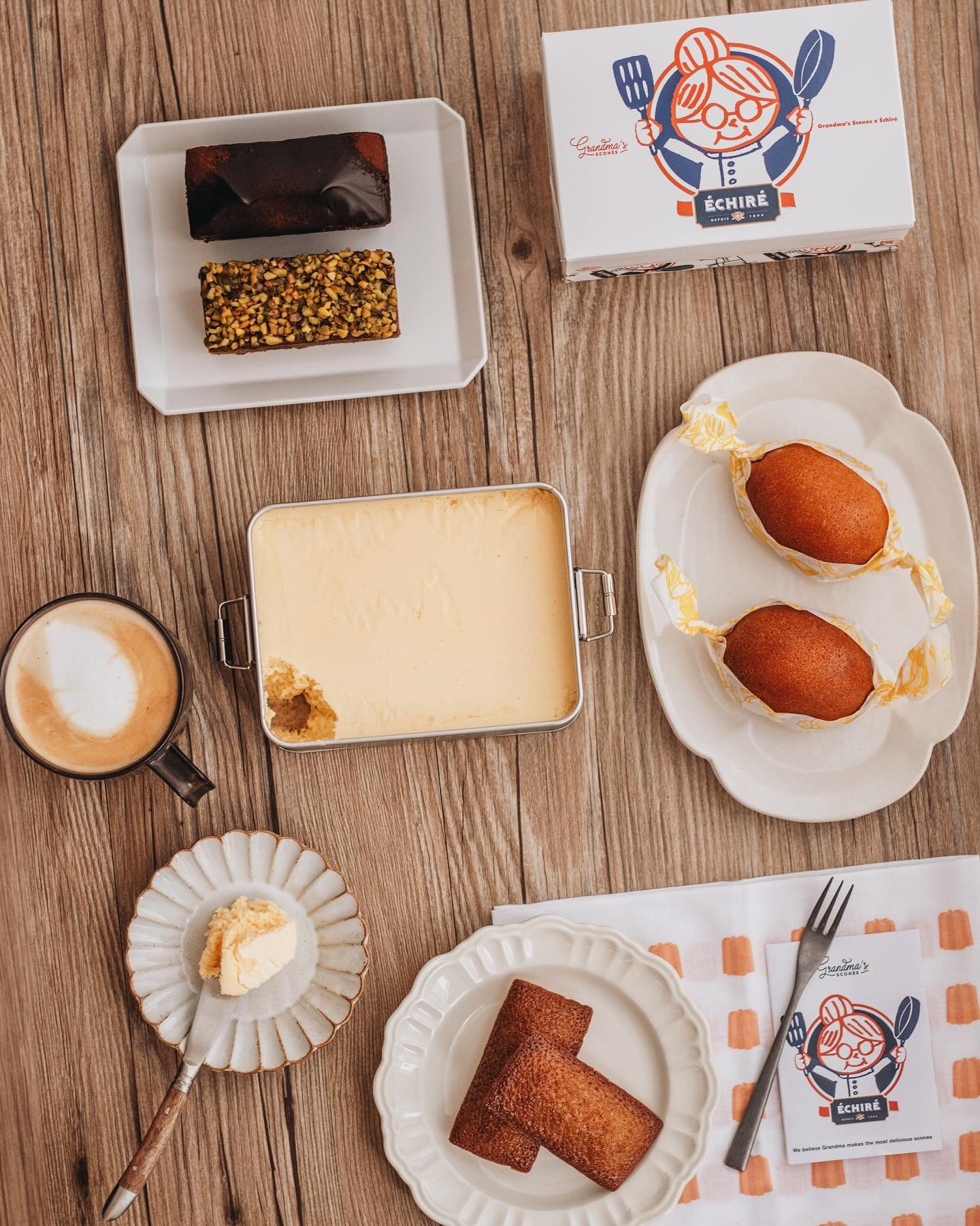 𝙱 𝚄 𝚃 𝚃 𝙴 𝚁 𝚈  𝙵 𝙴 𝙰 𝚂 𝚃 🧈
G R A N D M A &lsquo; S  S C O N E  x  &Eacute; C H I R &Eacute;
&ndash;
由 @grandmas_scones 和 @echire_le_beurre_de_france 合作推出令人食指大動的聯乘系列✨
終於的起心肝去試試了╭( &middot;ㅂ&middot;)و
這次聯乘一共有 9 款產品 以法式傳統 bakeries 作靈感 🇫🇷
