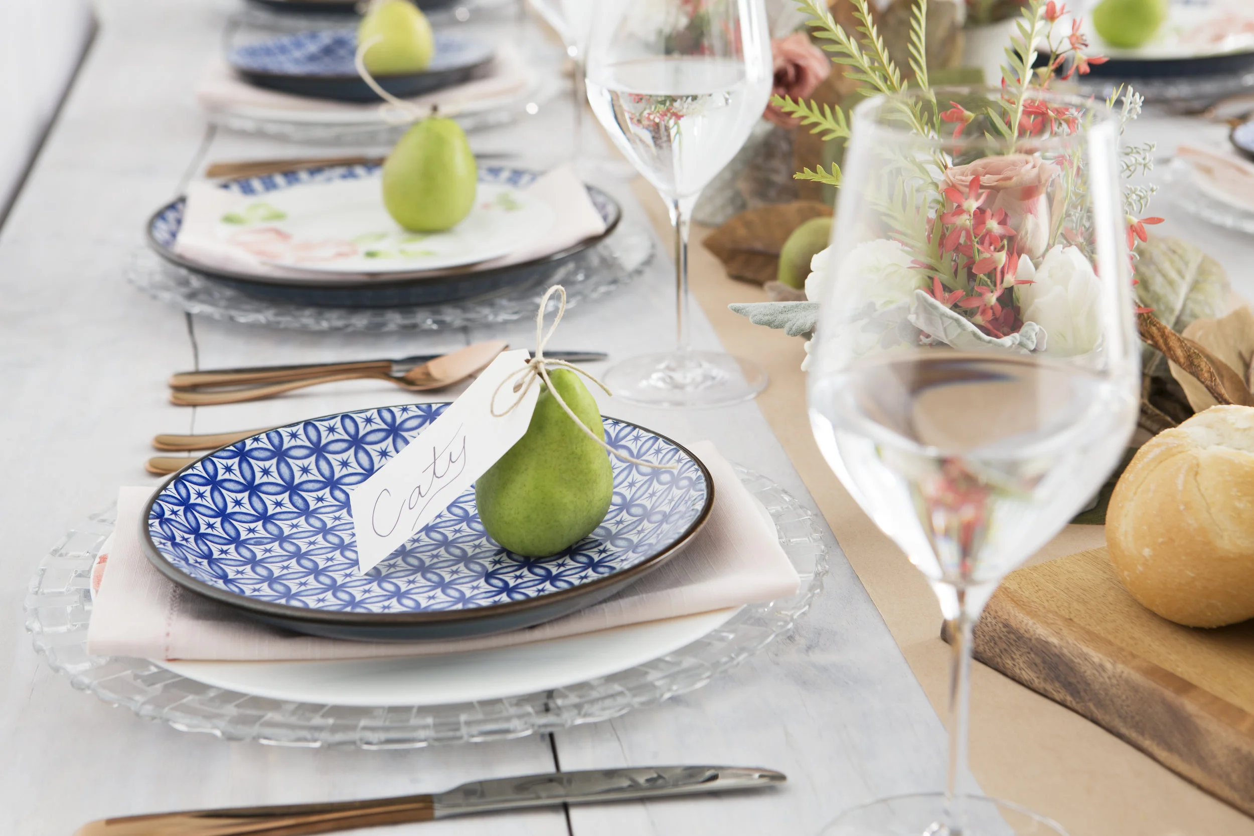 TablescapevDetails.jpg