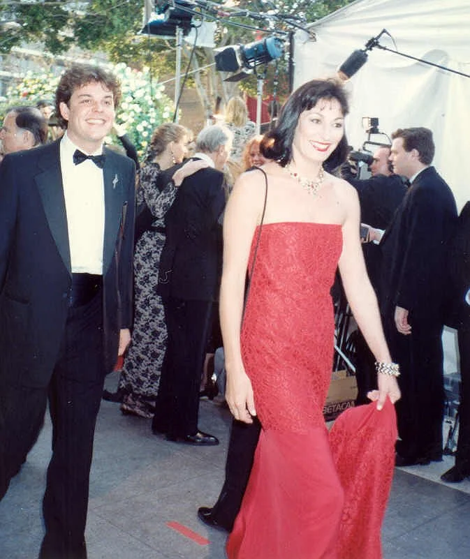 Anjelica_Huston_Danny_Huston_62nd_Annual_Academy_Awards.jpg