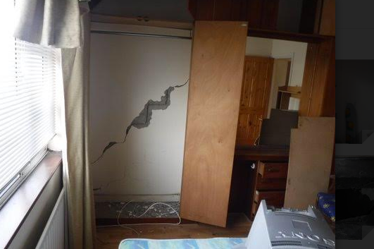 Cracks to chimney breast on first floor