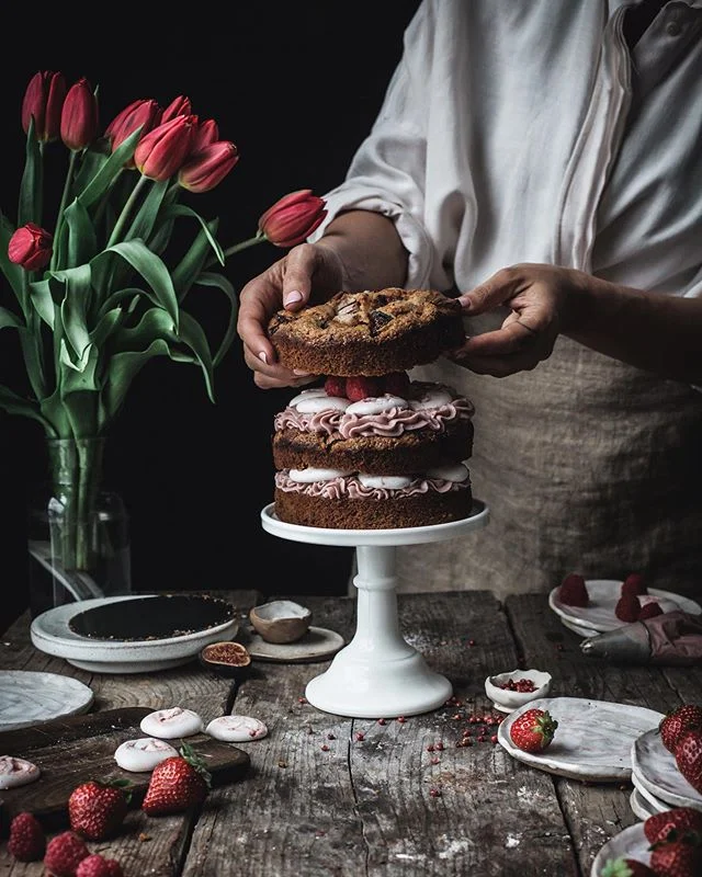 When I think back at how I started is clear I had no clue on anything🤣. A bit like John Snow🙈. Instagram was a very small platform and we were all somehow testing the waters. I was posting once a week, and I was probably the only one doing this kind of layered vegan cakes. And very few ventured into food photography.

However as the platform grew, more skills awesome ideas and creativity poured into it at a dizzying speed.
The level of skillset and artistry now is so incredible, is a sea of stunning talents. .
. 
Although is not possible anymore to work here without at least the minimum of professional photography skills, one thing remains always possible, find a unique irreplaceable style that stands out.
.
.
We are all different. You are special. What you can envision nobody can. Your creativity skills are just waiting to be unfold. Once you get the techniques, the brick-and-mortar, with patience and passion you can go anywhere you like to be. 
I know is hard to believe when you don’t see it happening in the present moment.
.
. 
But please, do something for me, dream high! 
Dreams are the fuel, the enamouring of the creativity. .
Goals are the long term, more steady loves that we nurture along the way. They require intentional commitment. They don’t live long with solely hope. We need to invest and believe in them. They are the realisation of the dream!.⠀⠀⠀⠀⠀⠀⠀⠀⠀
So if you want to see your dream becoming reality invest in yourself, you deserve it!!
.⠀⠀⠀⠀⠀⠀⠀⠀⠀
.⠀⠀⠀⠀⠀⠀⠀⠀⠀
.⠀⠀⠀⠀⠀⠀⠀⠀⠀
.⠀⠀⠀⠀⠀⠀⠀⠀⠀
.⠀⠀⠀⠀⠀⠀⠀⠀⠀
.⠀⠀⠀⠀⠀⠀⠀⠀⠀
.⠀⠀⠀⠀⠀⠀⠀⠀⠀
.⠀⠀⠀⠀⠀⠀⠀⠀⠀⠀⠀⠀⠀⠀⠀⠀⠀⠀
.⠀⠀⠀⠀⠀⠀⠀⠀⠀⠀⠀⠀⠀⠀⠀⠀⠀⠀
.⠀⠀⠀⠀⠀⠀⠀⠀⠀⠀⠀⠀⠀⠀⠀⠀⠀⠀
.⠀⠀⠀⠀⠀⠀⠀⠀⠀⠀⠀⠀⠀⠀⠀⠀⠀⠀
#veganchocolate #veganstrawberrycake #storytelling #veganchocolatecake #aquafaba #sweetpotatofrosting #veganmeringue #foodstyling⠀⠀⠀⠀⠀⠀⠀⠀⠀⠀⠀⠀⠀⠀⠀⠀⠀
#mycommontable #whatveganseat #poweredbyplants #veganuk #f52grams #lifeandthyme #foodphotography  #huffposttaste #verilymoment #foodstylist #foodphotographer #foodandwine #plantbasedchef #hautecuisines  #herbivore #plantpowered #darlingweekend #fromscratch #salvialimone