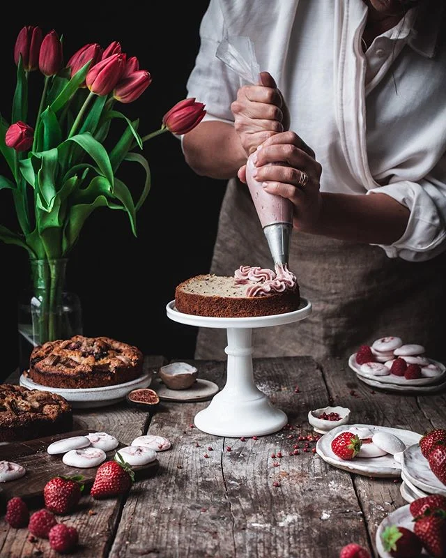 Here’s school holiday and we are spending our time baking and playing in the garden as the weather is not reliable. 🌦 We’ll buy some new flowers to plant with the children, clean an old camera I’ve meant to give them from ages and then plan ahead for the next week work. 💪🏼
⠀⠀⠀⠀⠀⠀⠀⠀⠀
I love planning for my work, I love the anticipation of all the interesting projects I have coming. Is like a child waiting for the promised Christmas present!! .
.
What are your projects for the week? Anything interesting? I’m curious 🙃😜
.⠀⠀⠀⠀⠀⠀⠀⠀⠀
.⠀⠀⠀⠀⠀⠀⠀⠀⠀
.
.
.⠀⠀⠀⠀⠀⠀⠀⠀⠀
.⠀⠀⠀⠀⠀⠀⠀⠀⠀⠀⠀⠀⠀⠀⠀⠀⠀⠀
.⠀⠀⠀⠀⠀⠀⠀⠀⠀⠀⠀⠀⠀⠀⠀⠀⠀⠀
.⠀⠀⠀⠀⠀⠀⠀⠀⠀⠀⠀⠀⠀⠀⠀⠀⠀⠀
.⠀⠀⠀⠀⠀⠀⠀⠀⠀⠀⠀⠀⠀⠀⠀⠀⠀⠀
#veganchocolate #veganstrawberrycake #storytelling #veganchocolatecake #aquafaba #sweetpotatofrosting #veganmeringue #foodstyling⠀⠀⠀⠀⠀⠀⠀⠀⠀⠀⠀⠀⠀⠀⠀⠀⠀
#mycommontable #whatveganseat #poweredbyplants #veganuk #f52grams #lifeandthyme #foodphotography  #huffposttaste #verilymoment #foodstylist #foodphotographer #foodandwine #plantbasedchef #hautecuisines  #herbivore #plantpowered #darlingweekend #fromscratch #salvialimone