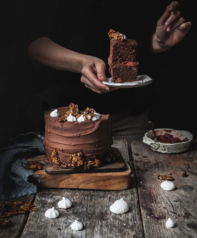 I struggled to be creative this last few weeks. And I realised when I’m not motivated is usually because I’m overtired and overworked. Well this time I wasn’t listening flu came hard and I’m resting a lot, so yes I’m super creative now that I slept well😂! .
.
.
What keeps me motivated and creative is taking time to recharge. When I’m not at my best I know I didn’t took time off for too long. My ways to get more joy and creativity are very simple. Play with kids. Look at unrelated photography, go to see some exhibitions, get outside and do something different from my usual routine. Or just sleep enough!
.⠀⠀⠀⠀⠀⠀⠀⠀⠀
.
.
.
.
.⠀⠀⠀⠀⠀⠀⠀⠀⠀
.⠀⠀⠀⠀⠀⠀⠀⠀⠀⠀⠀⠀⠀⠀⠀⠀⠀⠀
.⠀⠀⠀⠀⠀⠀⠀⠀⠀⠀⠀⠀⠀⠀⠀⠀⠀⠀
.⠀⠀⠀⠀⠀⠀⠀⠀⠀⠀⠀⠀⠀⠀⠀⠀⠀⠀
.⠀⠀⠀⠀⠀⠀⠀⠀⠀⠀⠀⠀⠀⠀⠀⠀⠀⠀
#veganchocolate #vegancake #veganchocolatecake #aquafaba #sweetpotatofrosting #veganmeringue #foodstyling⠀⠀⠀⠀⠀⠀⠀⠀⠀⠀⠀⠀⠀⠀⠀⠀⠀
#mycommontable #whatveganseat #poweredbyplants #veganuk #f52grams #lifeandthyme #foodphotography  #huffposttaste #verilymoment #foodstylist #foodphotographer #foodandwine #beautifulcuisines #plantbasedchef #hautecuisines  #herbivore #plantpowered #darlingweekend #fromscratch #salvialimone
⠀⠀⠀⠀⠀⠀⠀d