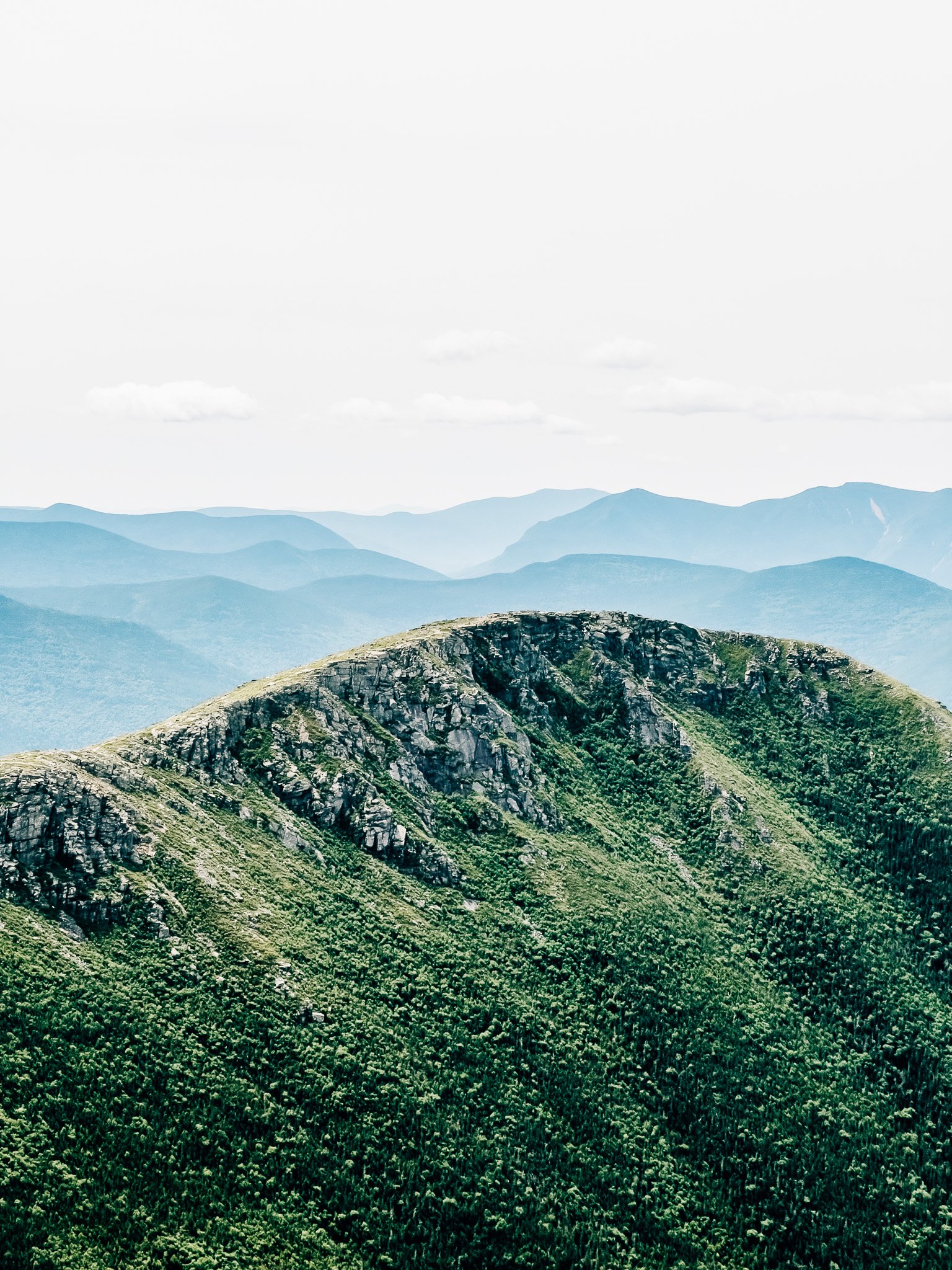 360-degree summit panorama from West Bond with hazy blue ridges