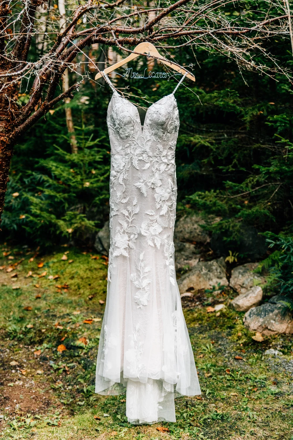 Intimate wedding photography by Anton Pugachevsky — New Hampshire 2023
