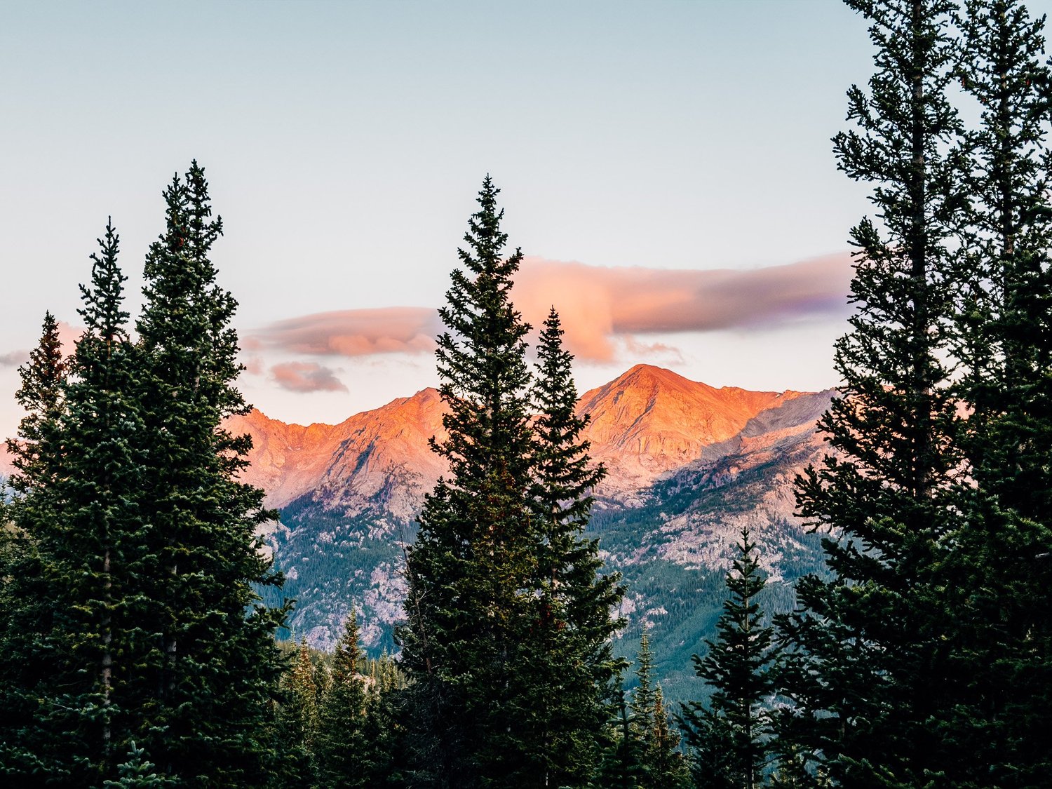 Mountains visible from Half Moon Pass at alpenglow