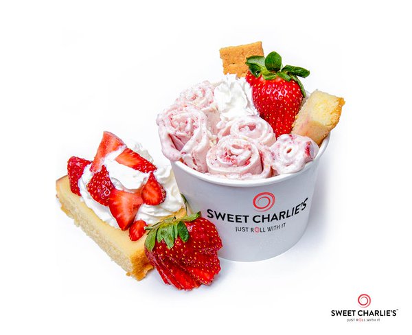 The Namaste - Cheesecake, Fresh Strawberries, & Your Choice Toppings