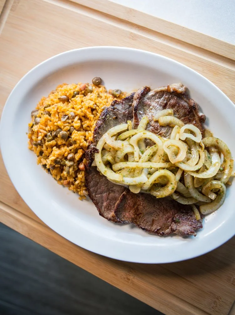 BISTEC ENCEBOLLADO (BEEFSTEAK WITH GRILLED ONIONS) FROM WEPA!