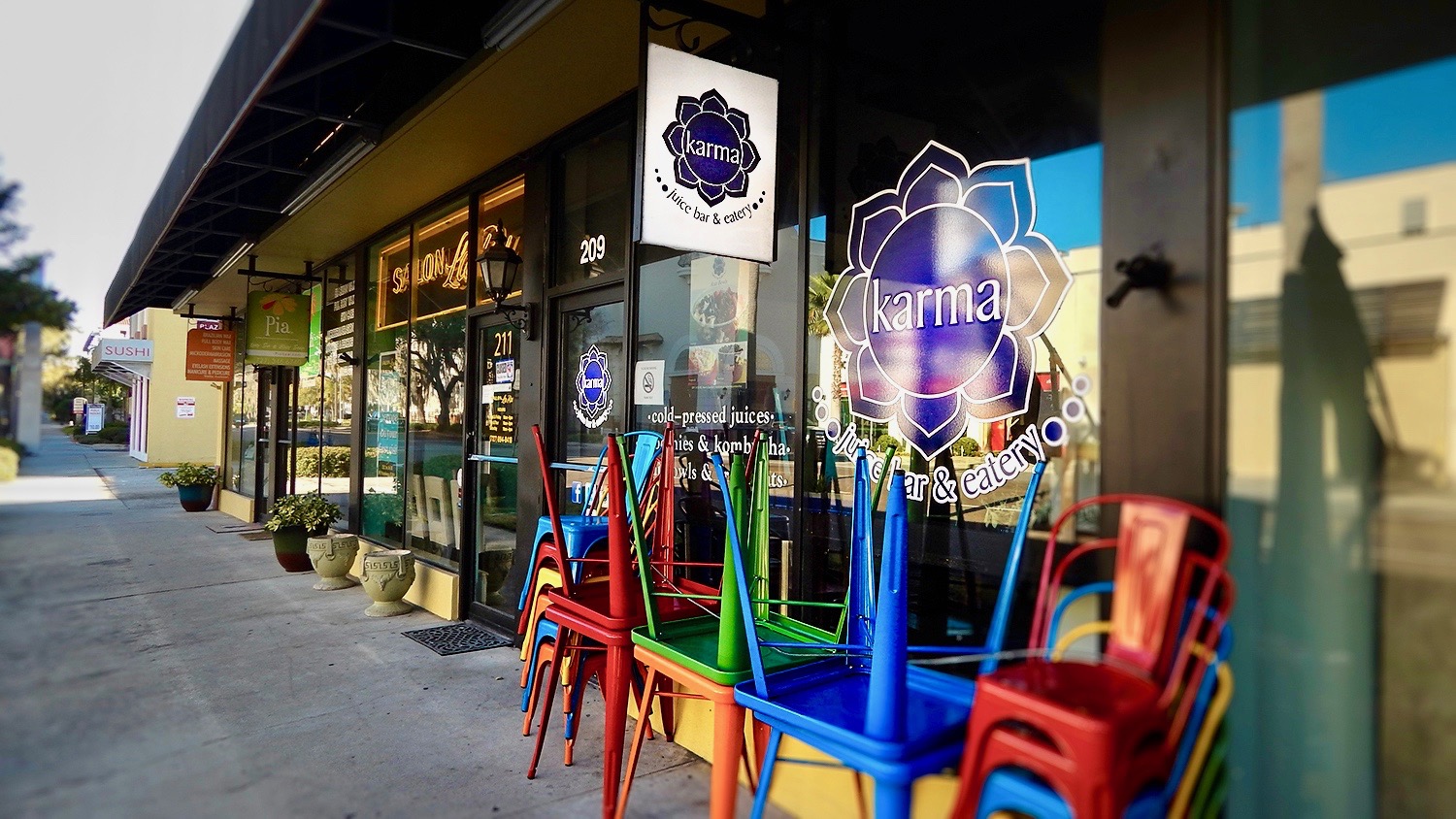 A fire broke out at Karma Juice Bar & Eatery’s 209 1st Street NE location in Downtown St. Petersburg FL