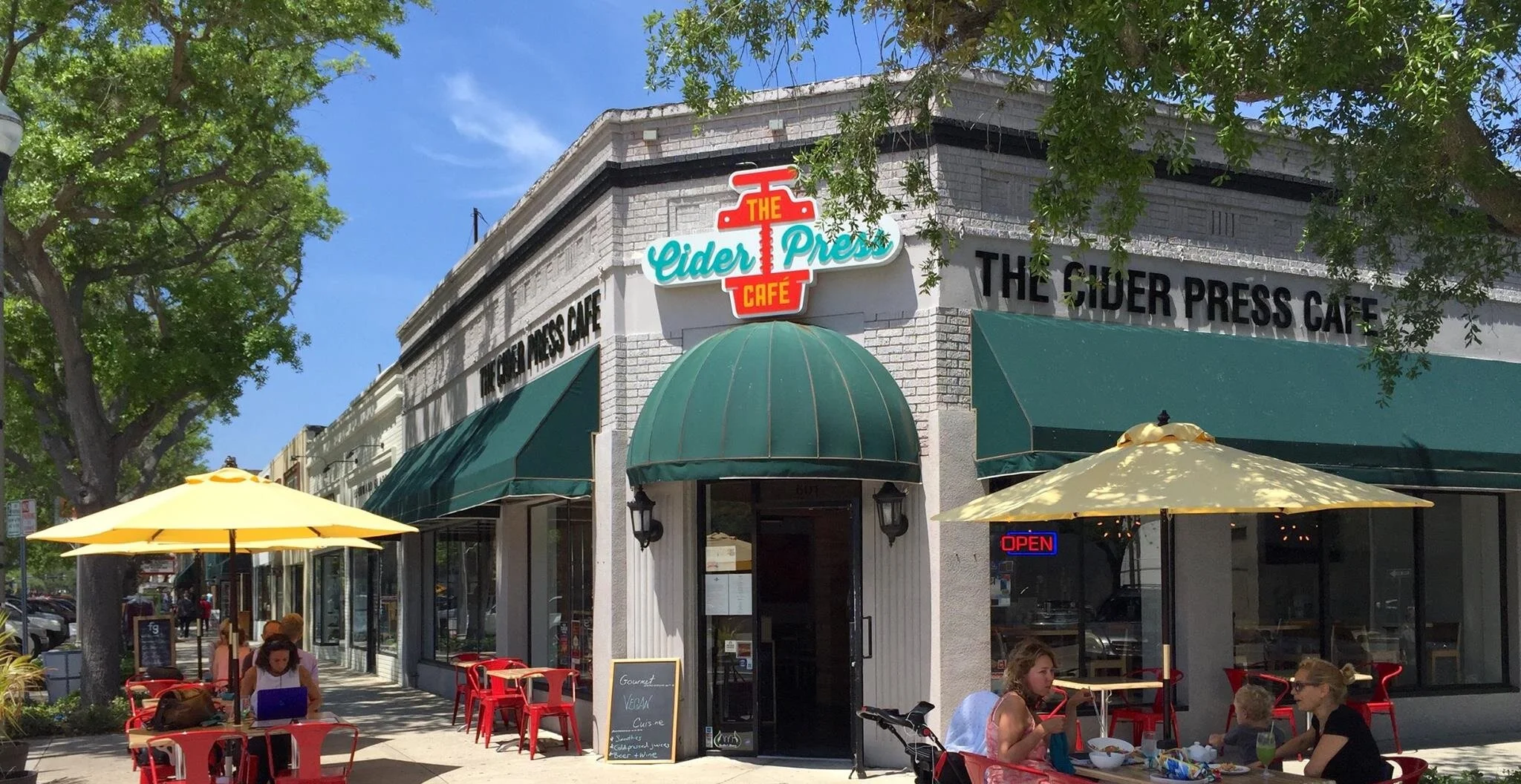 Cider Press Café is closing on Central Avenue, opening vegan gastropub in Kenwood