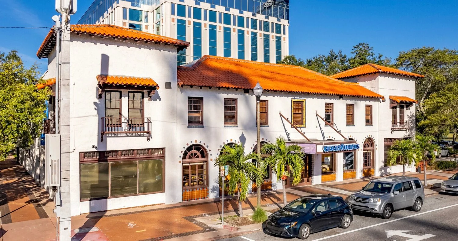 Golf simulator lounge and upscale restaurant to bring country club vibes to former Hofbrauhaus building in downtown St. Pete
