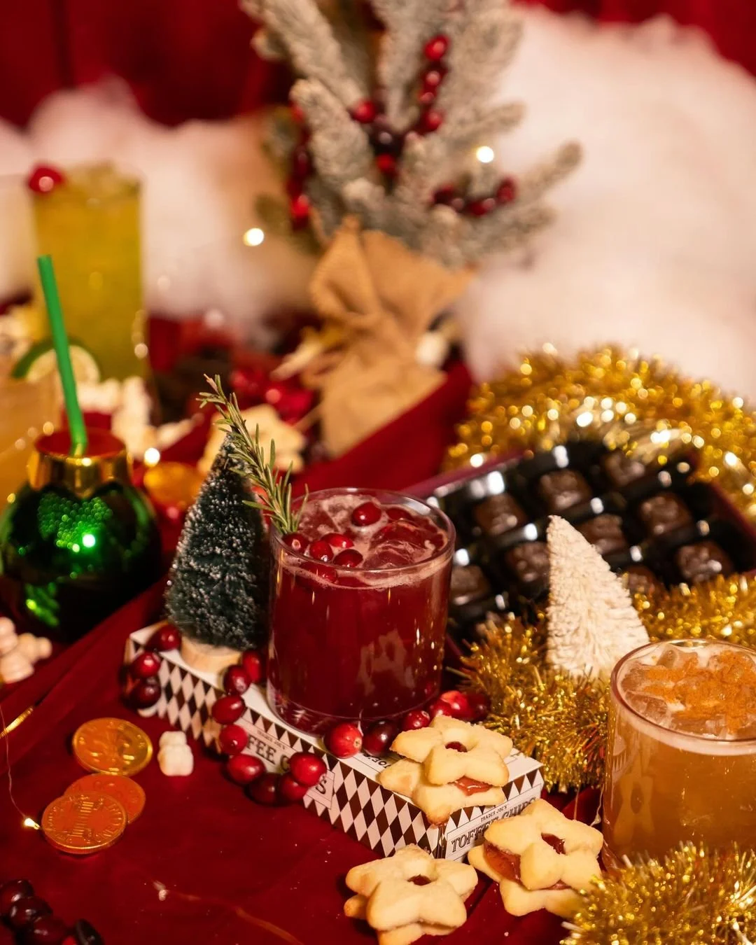 Christmas-themed pop-up bar opens this weekend in downtown St. Pete