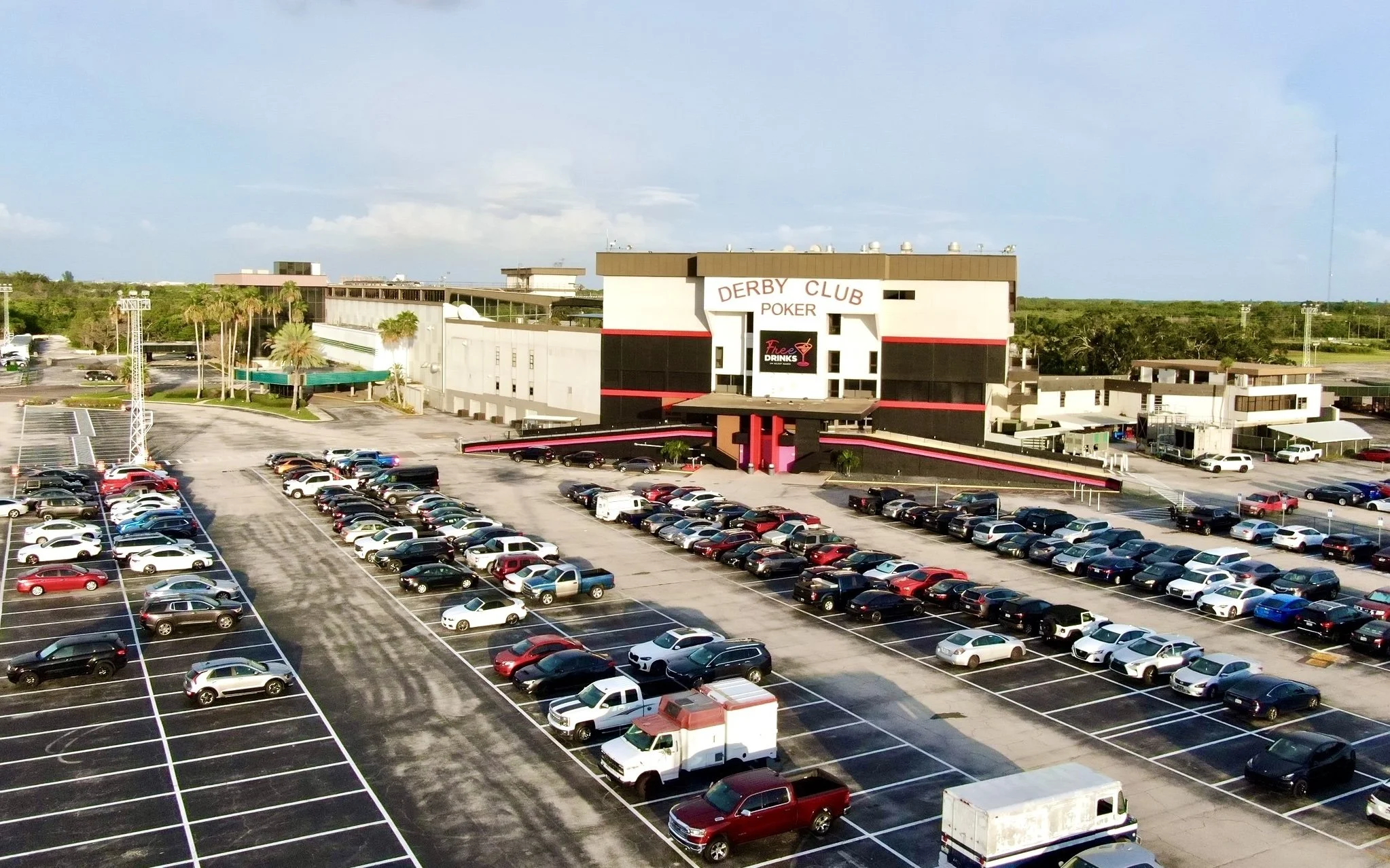 Pinellas Farmers and Flea Market finds new home at Derby Lane in St. Pete