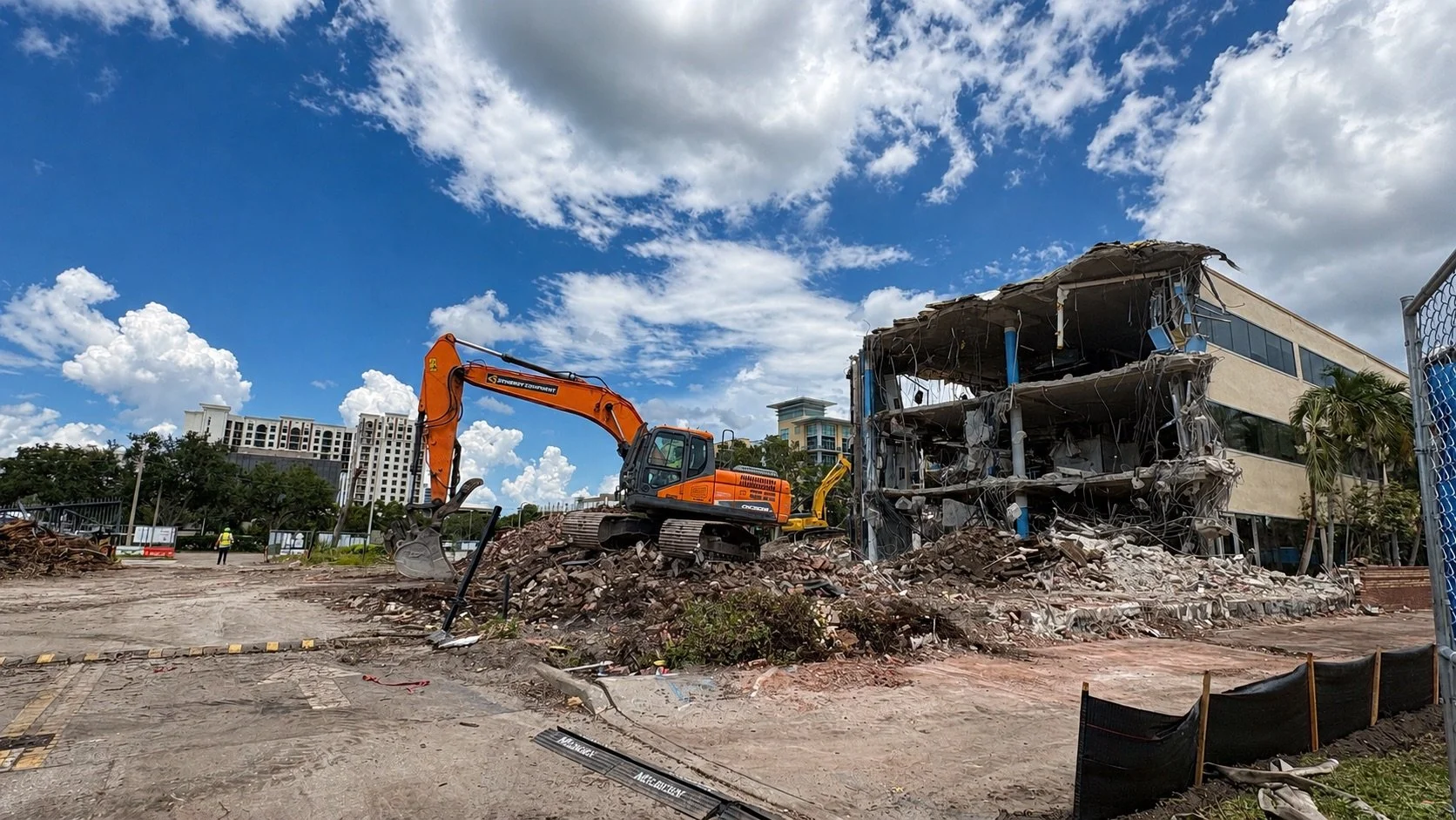 Demolition of former UPC headquarters clears way for two 31-story towers in downtown St. Pete
