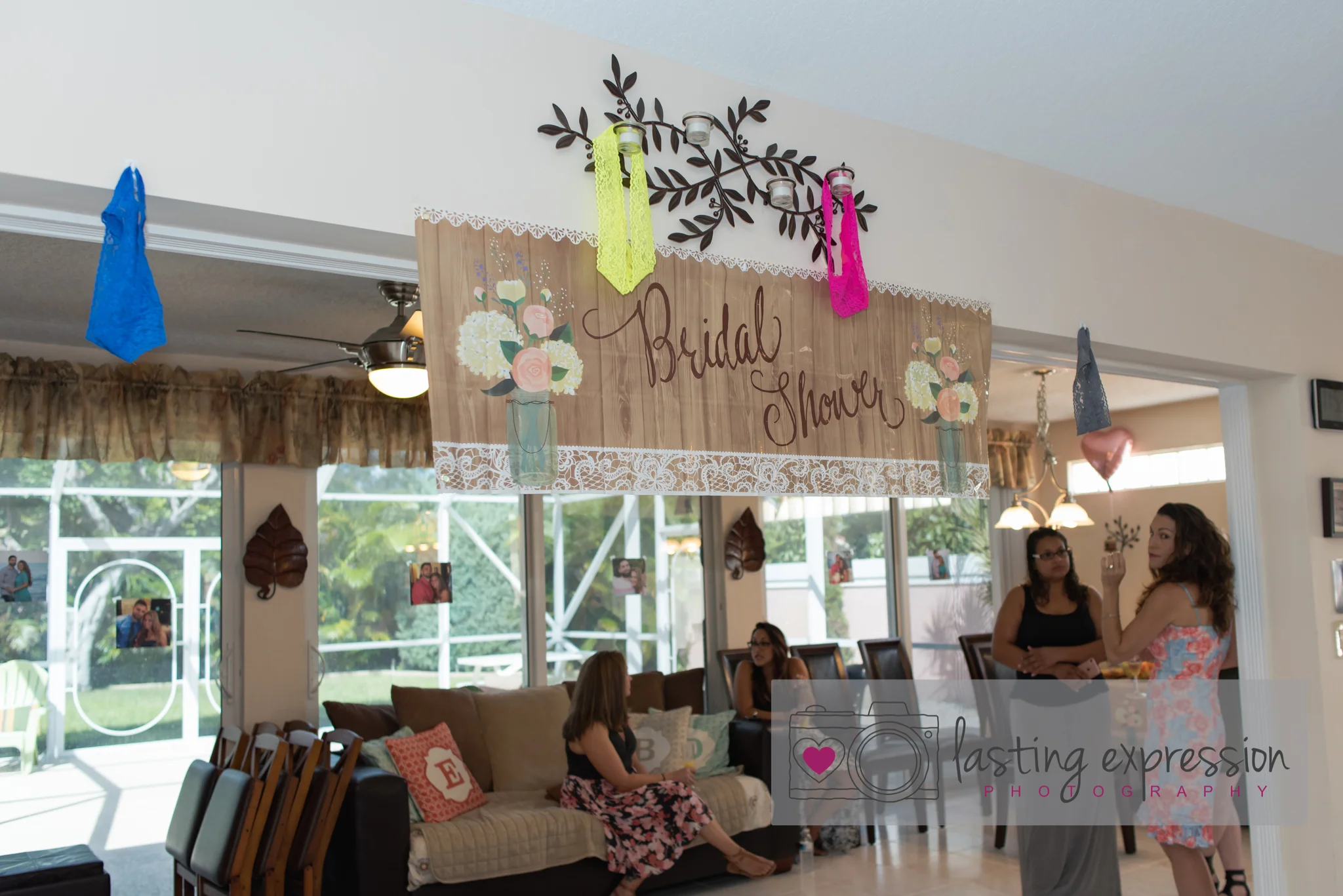 bridalshower-vanessa-logo-2.jpg